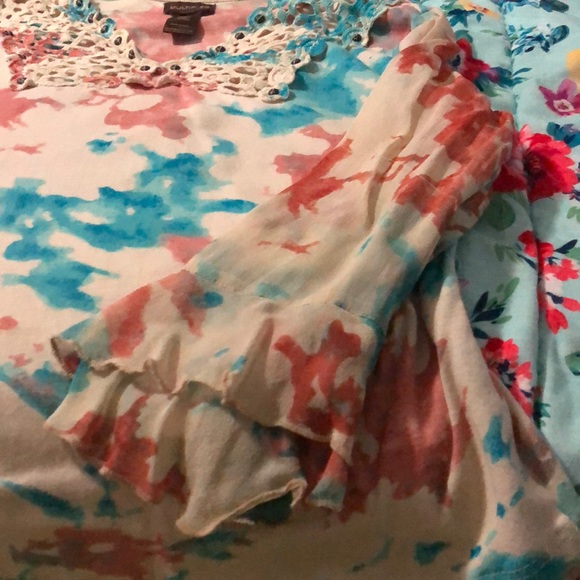 Multiples top in beige, aqua and rust. Pretty lacey yoke with brass beads. - Picture 5 of 8